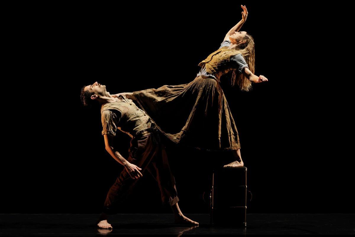 Gauthier Dance debuta en el Teatro de la Maestranza con 'Elements'