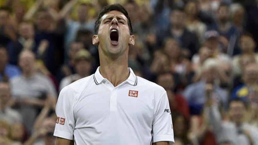 Djokovic celebra su pase a cuartos