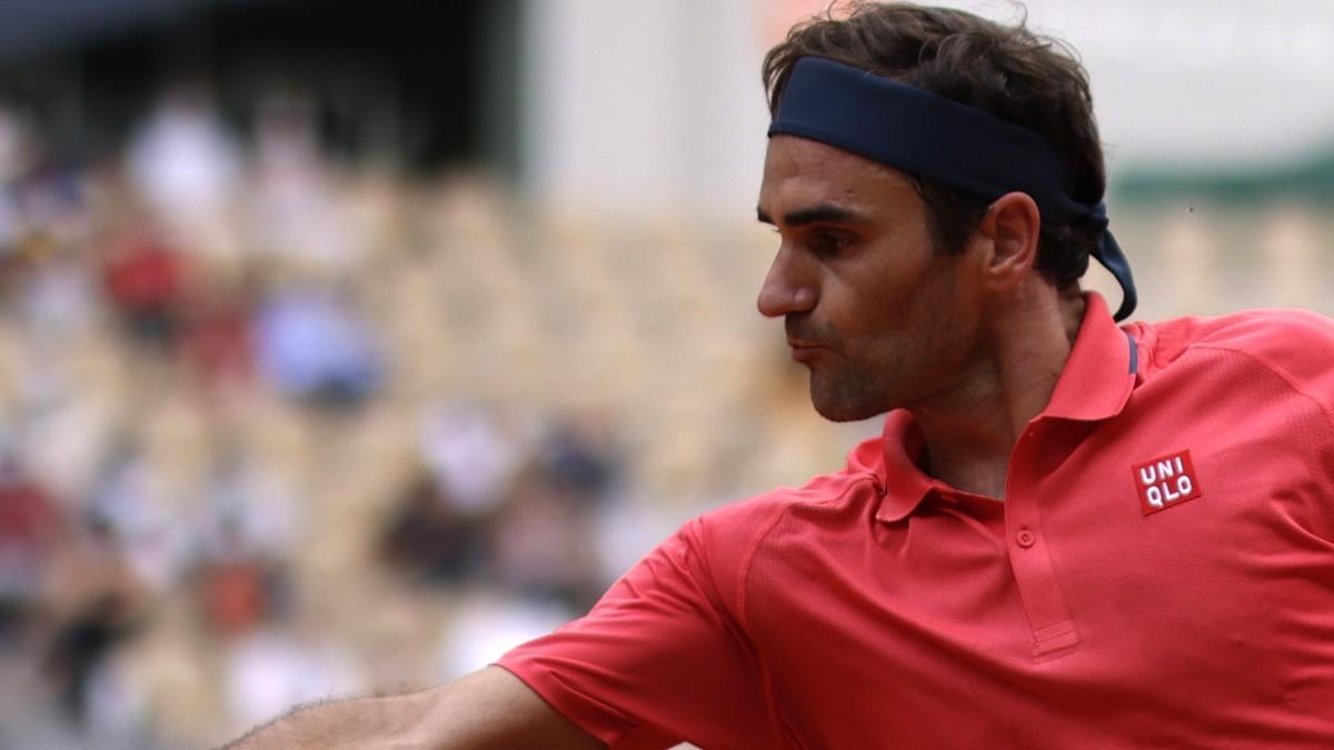 Federer da la batalla para vencer a Cilic