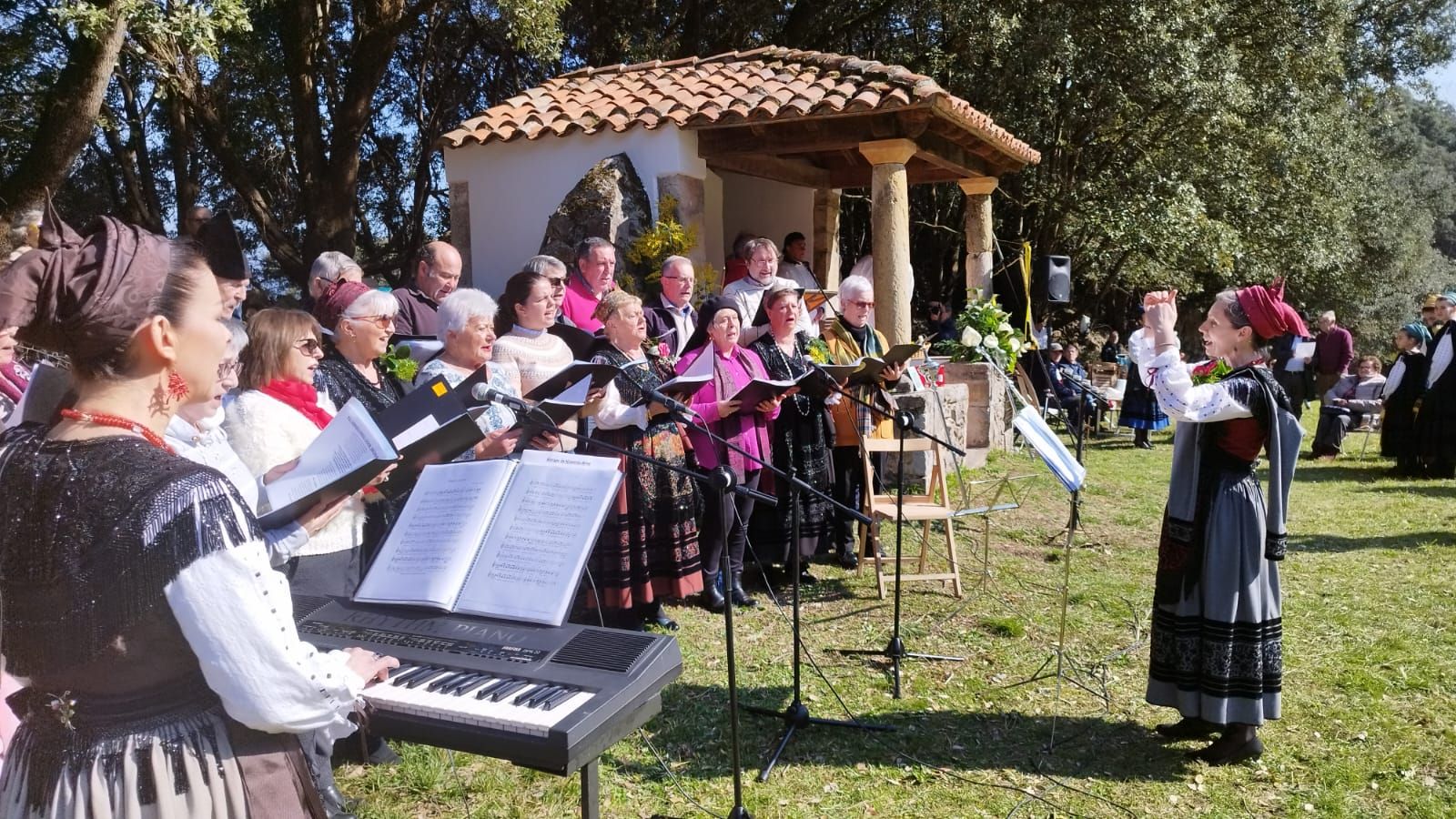 Pimiango celebra las fiestas de Santu Medé