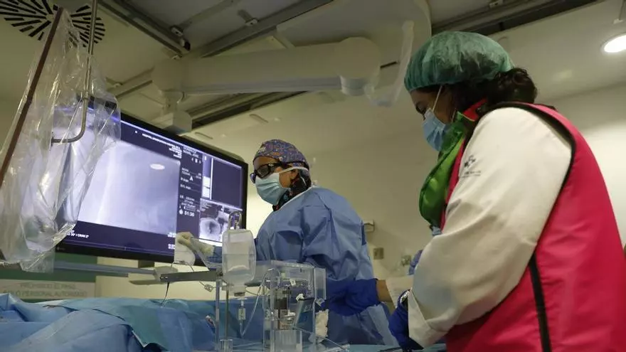 El HUCA se consolida como referente nacional en radioembolización hepática, una alternativa eficaz para los pacientes con cáncer de hígado