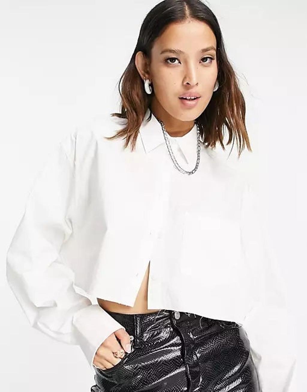 Camisa crop top en Asos