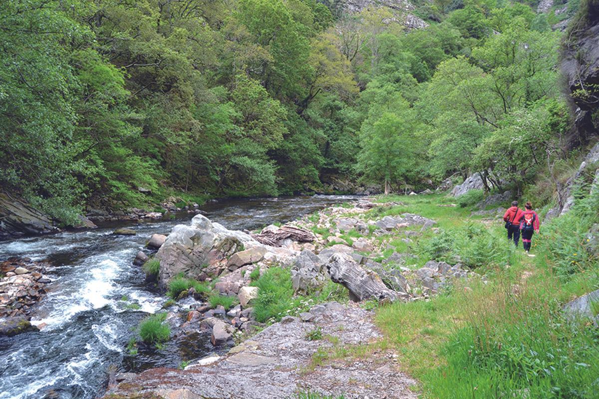 Un tramo de las Hoces del Esva en una imagen de archivo.