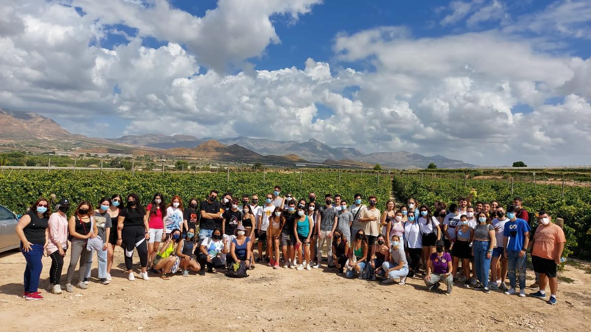 Alumnos de Gastronomía en Viñas del Vinalopó