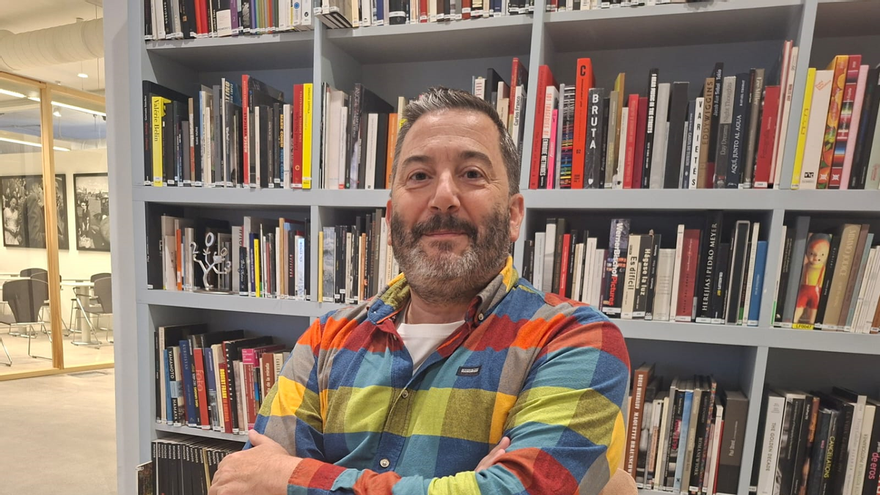 El fotógrafo Juan Varela repasa la trayectoria del festival FFoco en A Coruña: "La fotografía es un espejo en el que mirarnos como sociedad"