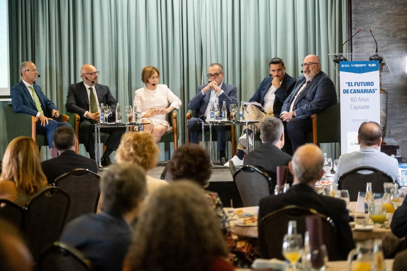 Foro 'El futuro de Canarias' 60 años de Cajasiete