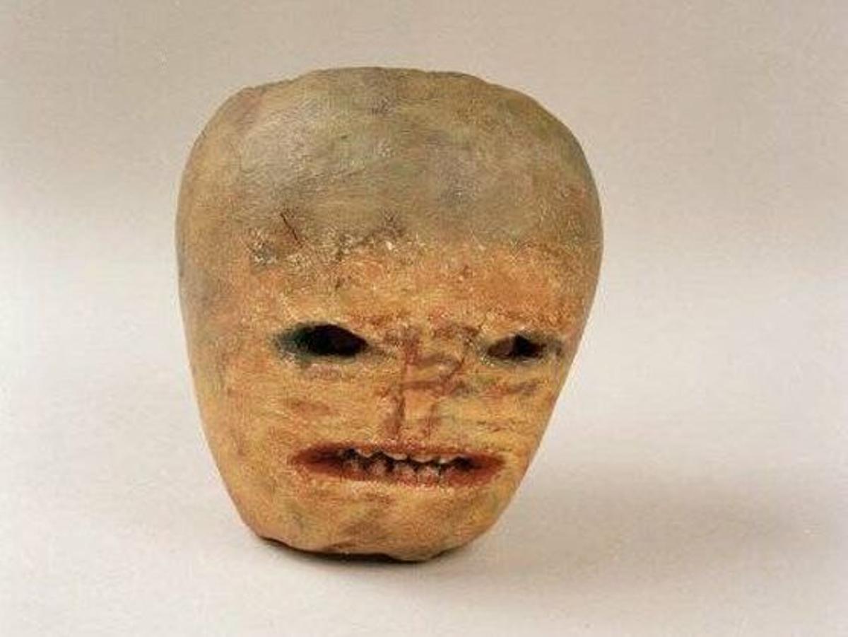 Tradicional nabo tallado para Halloween