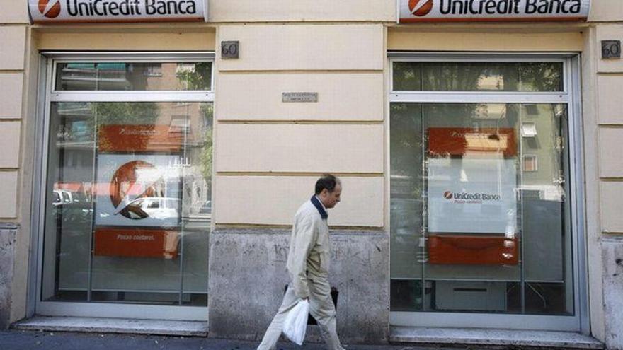 Unicredit se hunde en la bolsa el primer día de ampliación de capital