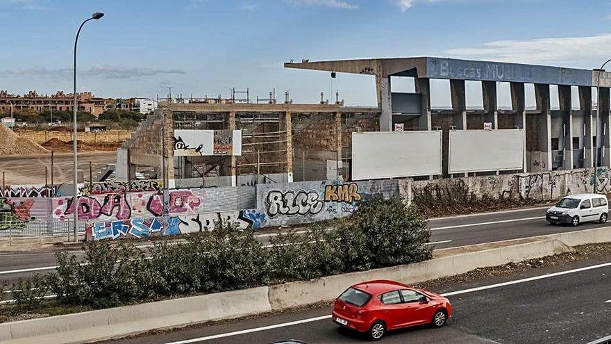 Las obras en el Estadi Balear se centran ahora en la tribuna principal.