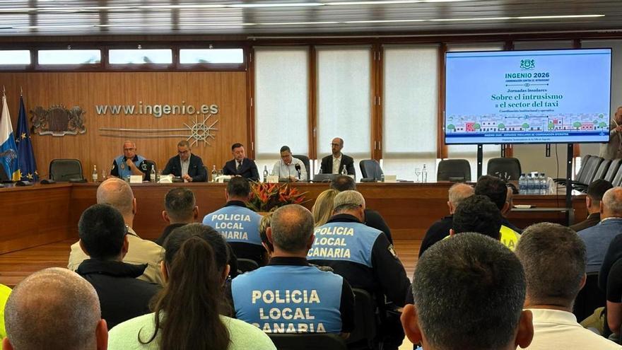 Intrusismo en el taxi en Gran Canaria: refuerzo policial y operativos especiales en aeropuertos y zonas turísticas