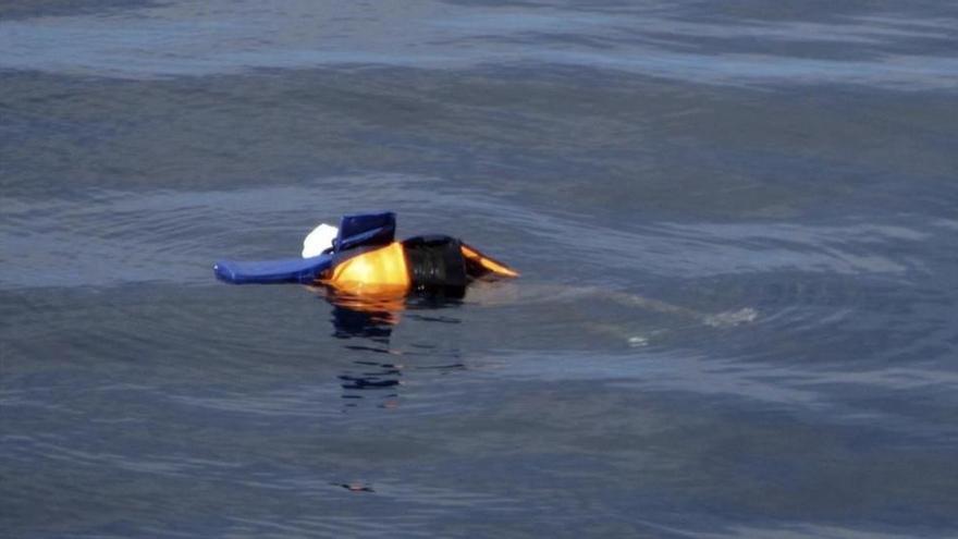 Al menos 20 muertos tras caer al agua unos 200 inmigrantes en el Mediterráneo