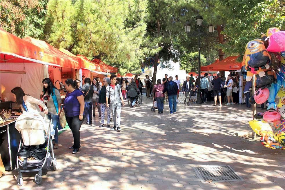 Muestra de artesanía de la Plaza de los Sitios