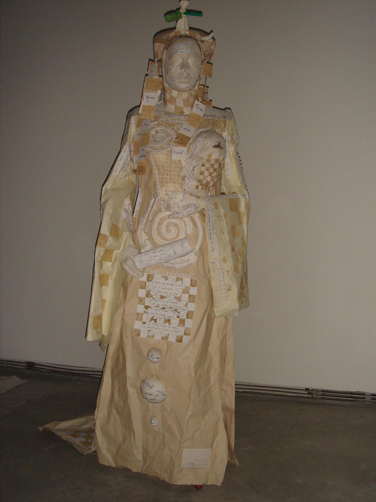 ‘La Reina Blanca’, de Isabel Echarri, expuesta en el Museo de Arte Contemporáneo de Ibiza en noviembre de 2012.