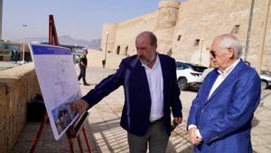 Imbroda visita unas obras en el Puerto de Melilla