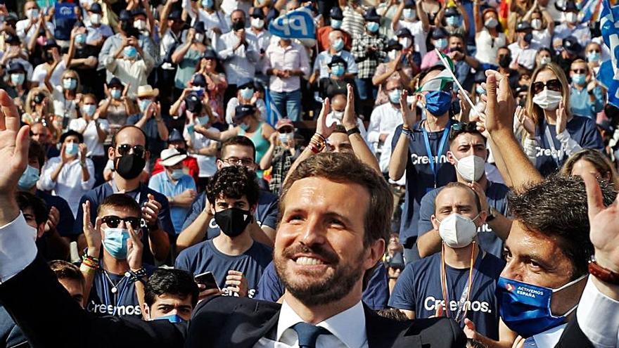 Pablo Casado, a la plaça de toros de València | EFE