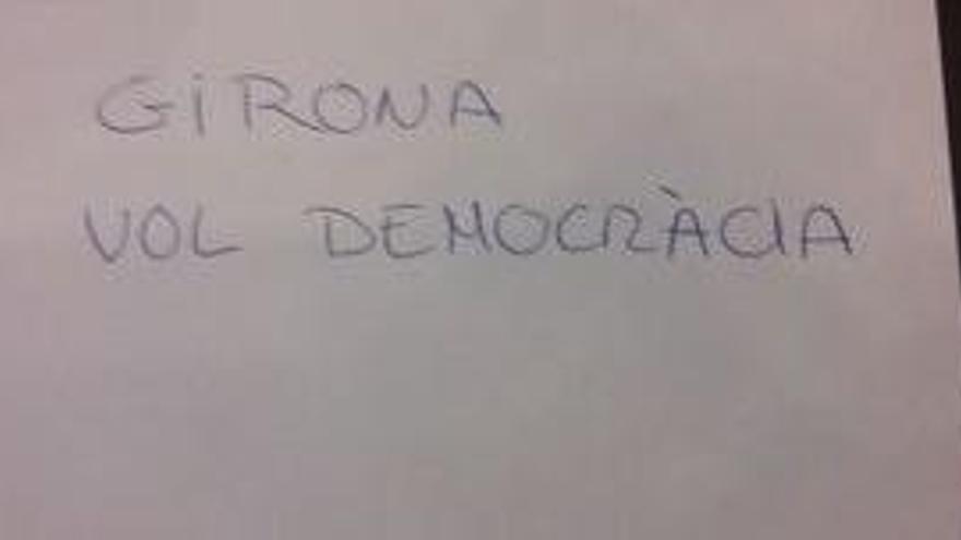 #Gironavoldemocracia