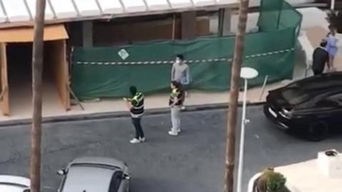 Miembros del dispositivo policial en Costa Adeje