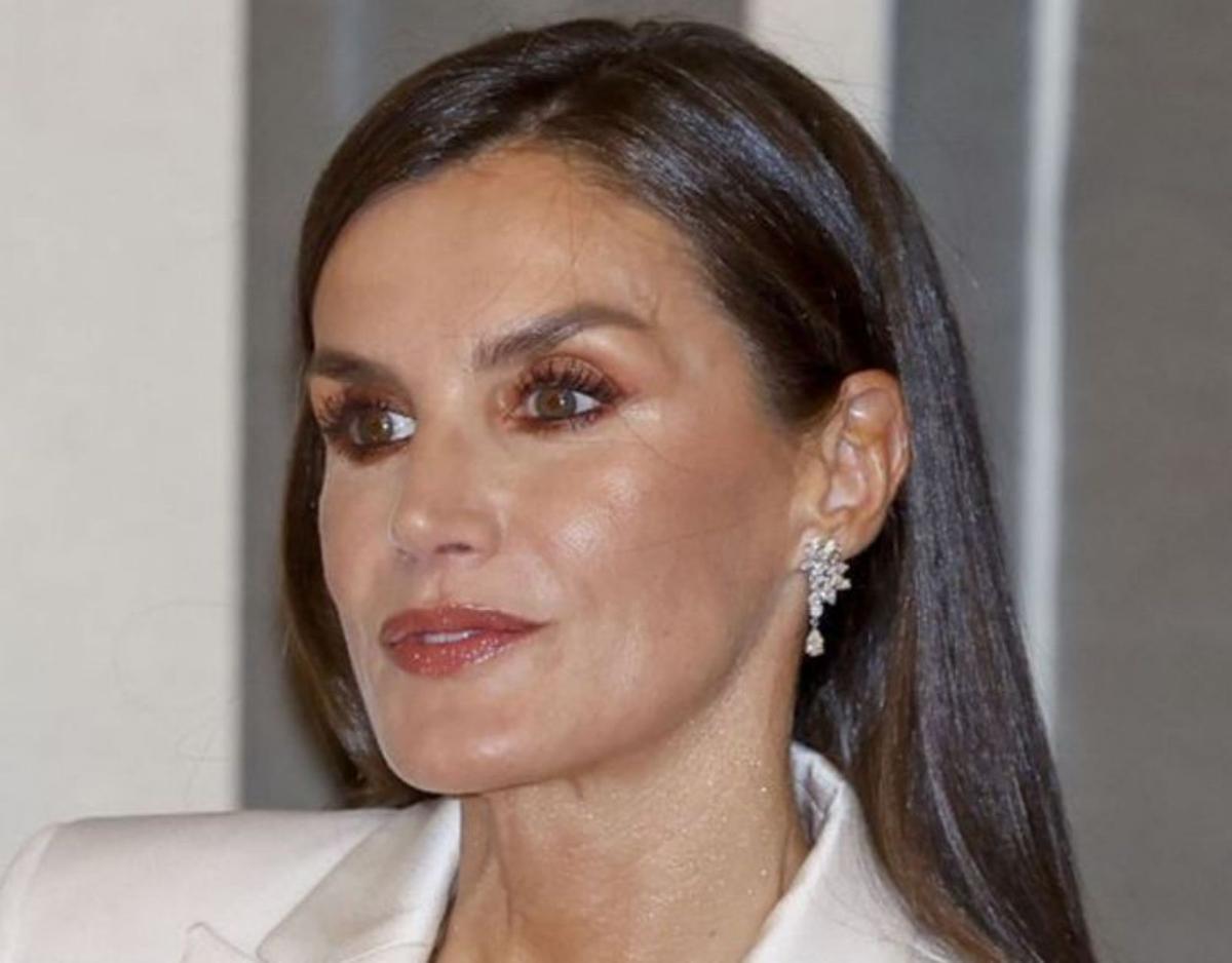 EL MAQUILLAJE HIPERLUMINOSO DE LA REINA LETIZIA 