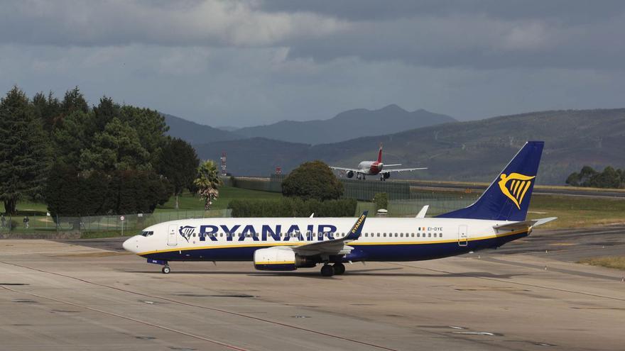 Ryanair &#039;calienta&#039; el invierno en Galicia: oferta histórica en Santiago y recortes en Vigo