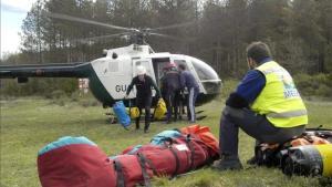 Los servicios de emergencia de la Guardia Civil en el río Vero, en Huesca