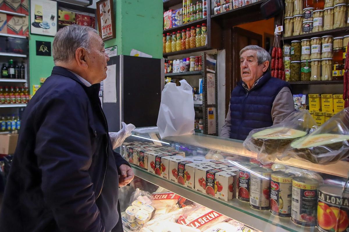 Ultramarinos Rodrigo: una historia de amor de 66 años con el barrio de la Exposición