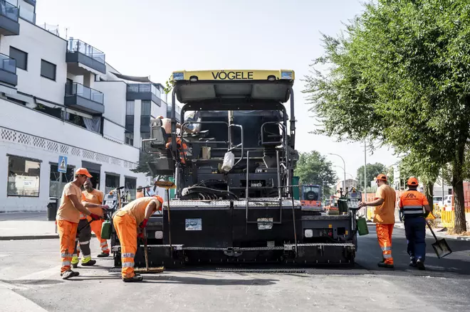 Así avanzan las obras de asfaltado en el barrio cacereño de San Francisco
