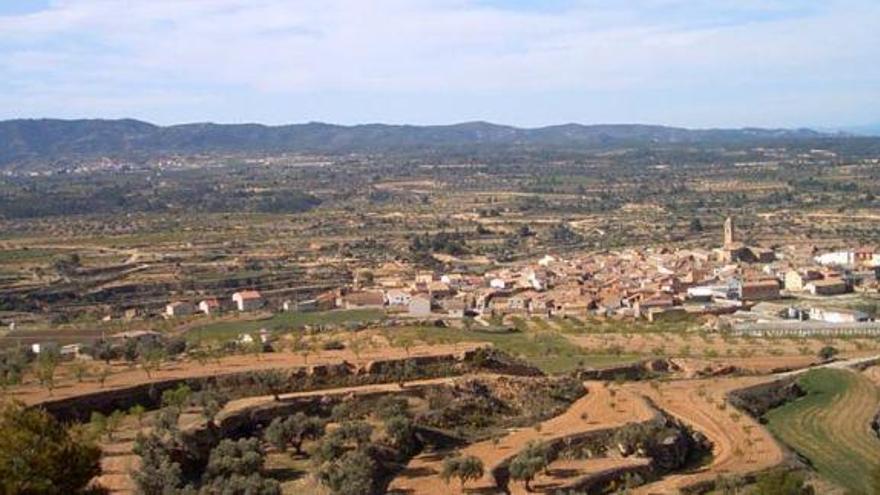 Fallece un vecino de La Codoñera al volcar cuando conducía por la A-1409 a la altura de Castelserás (Teruel)