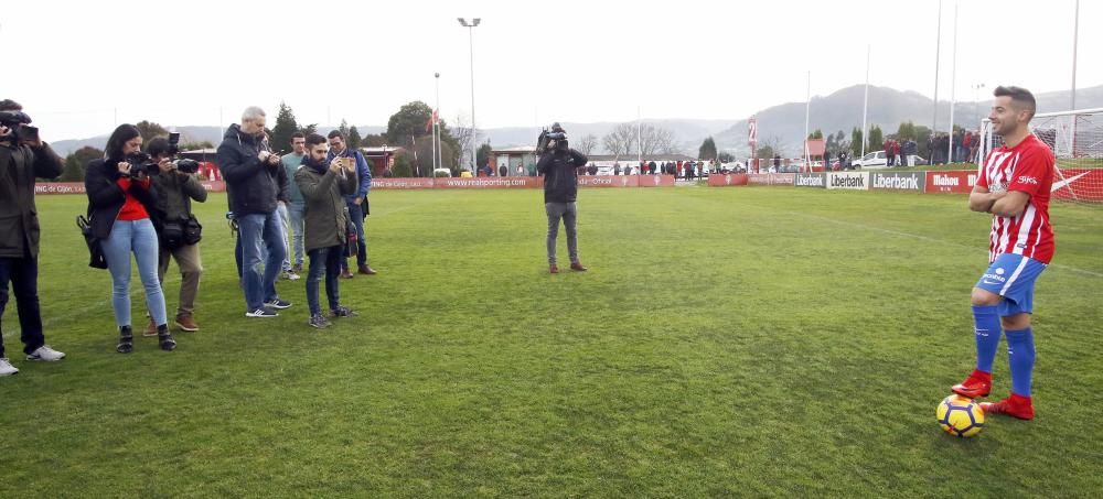 Presentación de Jony como jugador del Sporting