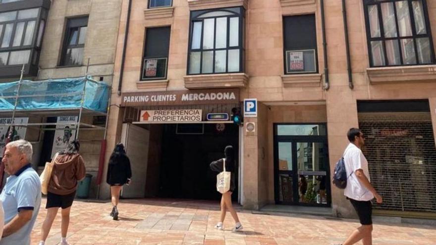 Muere una mujer al precipitarse desde un cuarto piso en la calle Magdalena