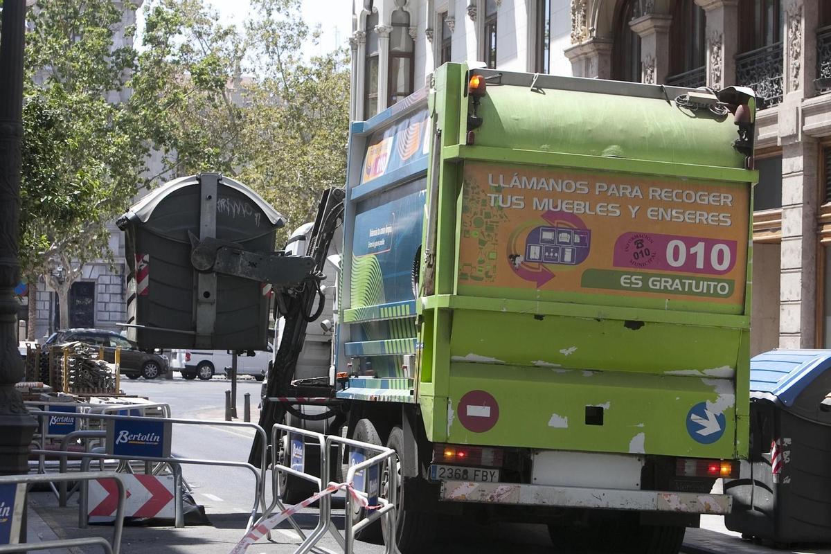 La nueva tasa de basura en València: cuánto se va a pagar, quién puede pagar menos y hasta cuándo se pueden pedir descuentos.