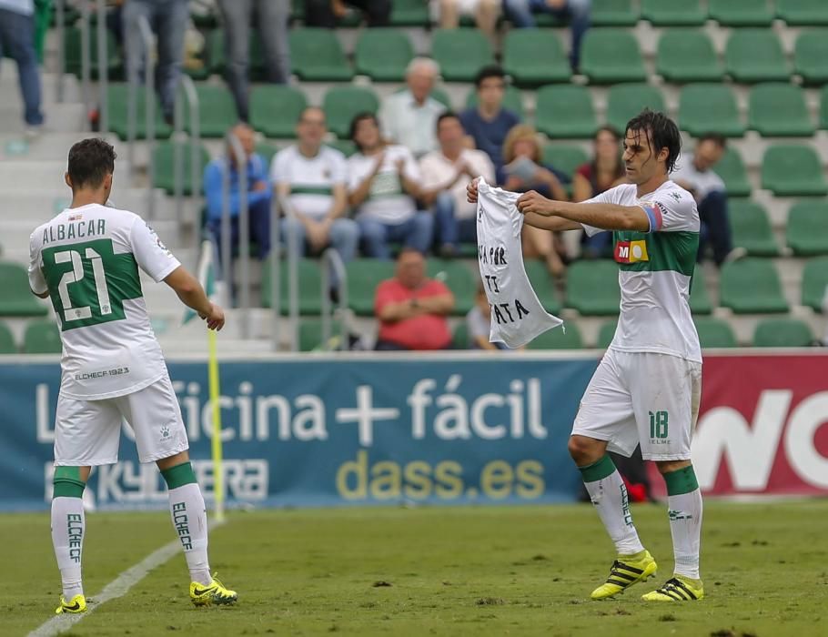 El Elche domina al Córdoba