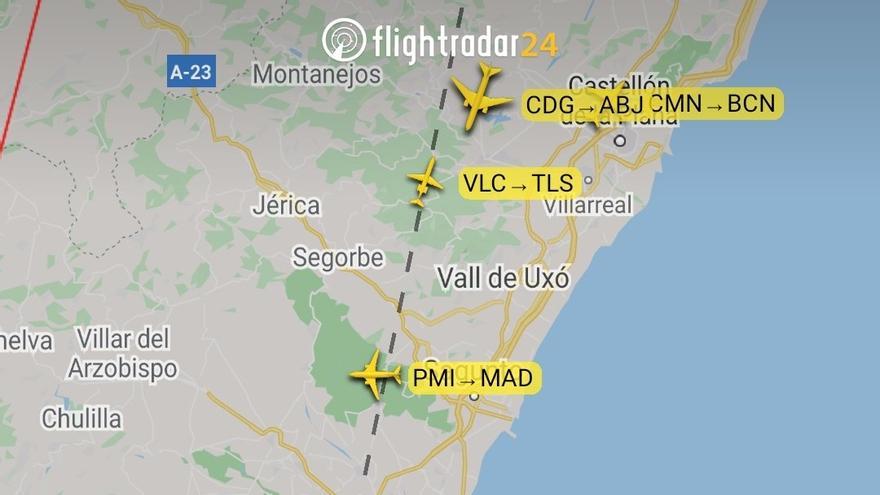 Desvían un avión a València por una urgencia médica