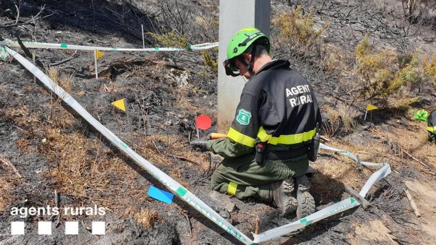 Agents rurals en un incendi al Pallars Subirà