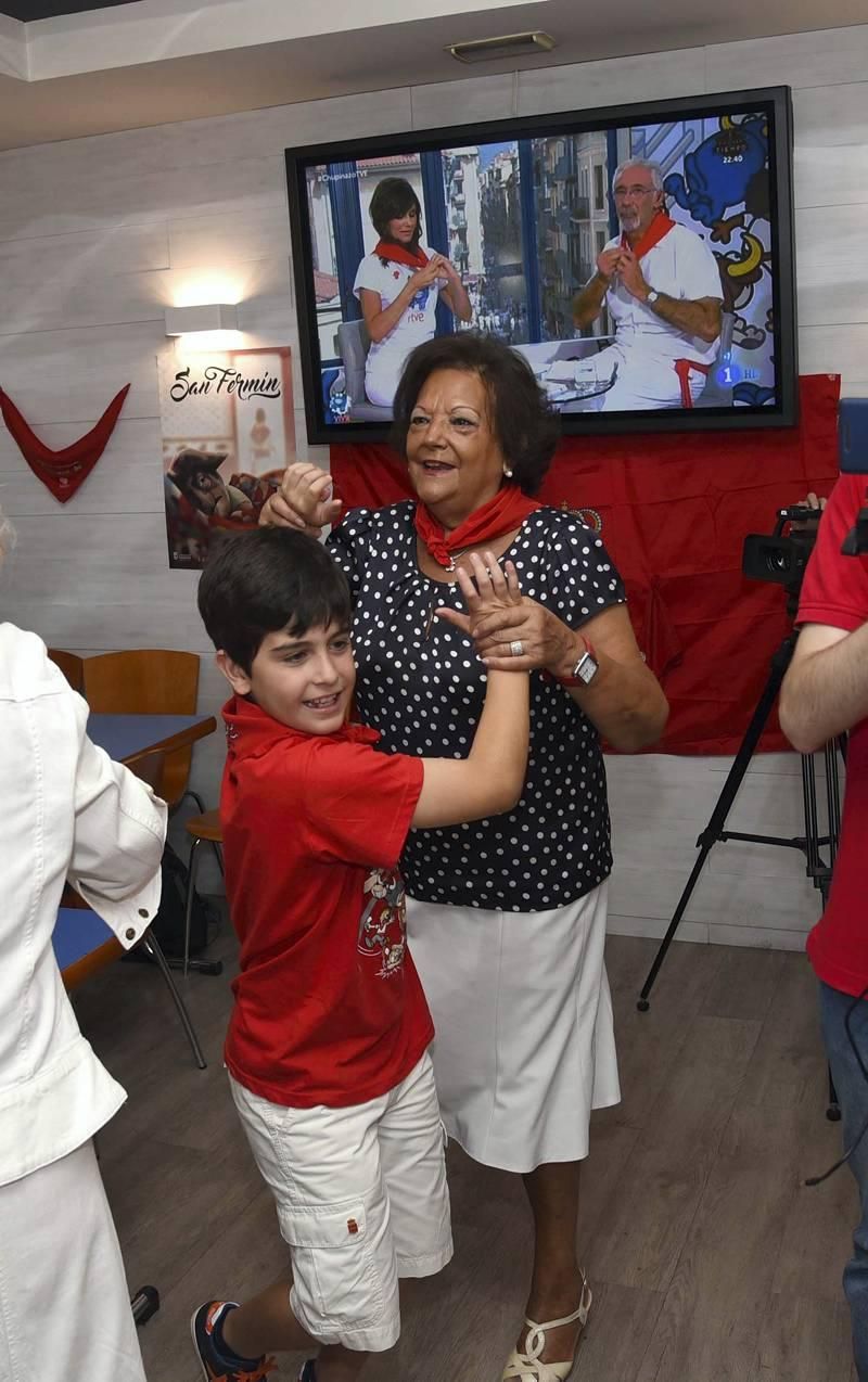 Fotogalería del Chupinazo de San Fermín en Zaragoza