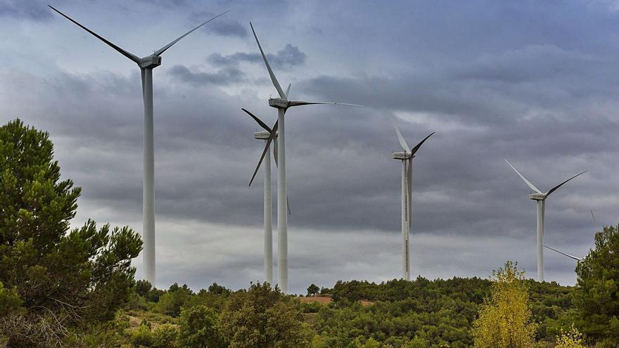 Un parque eólico para la producción de energía limpia.