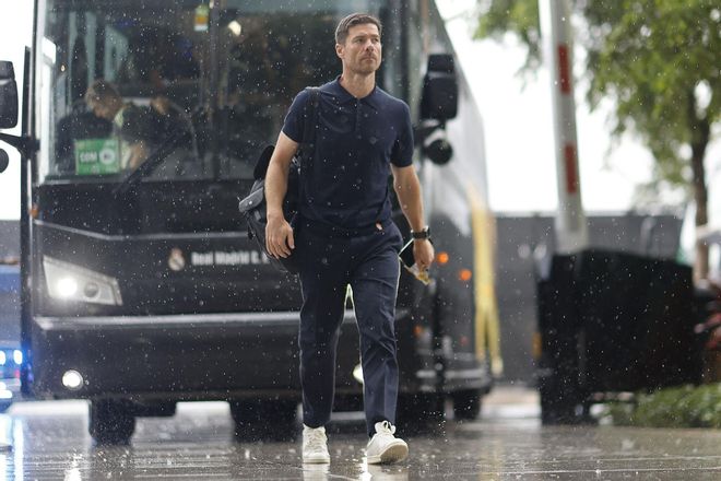 Xabi Alonso trenca amb l’oficialisme d’Ancelotti i demana reforços després de quedar-se sense Zubimendi