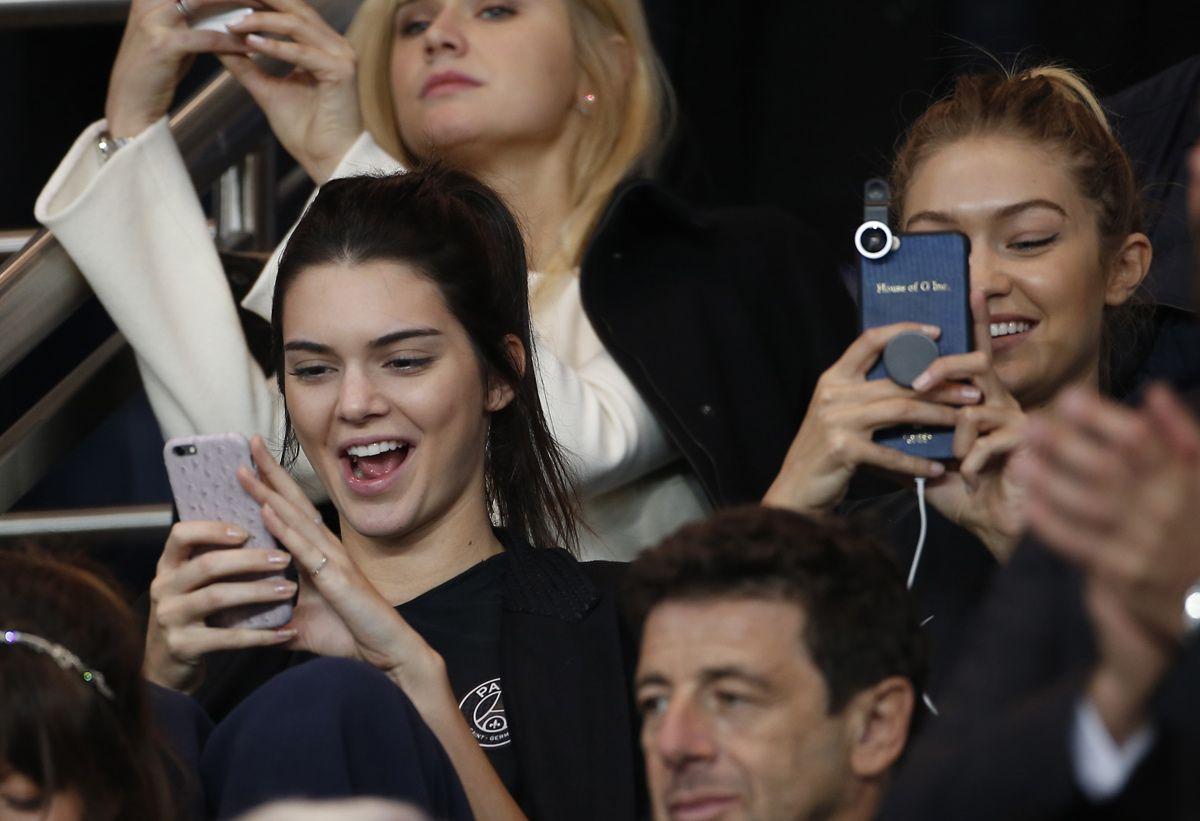 Gigi Hadid y Kendall Jenner animan al PSG