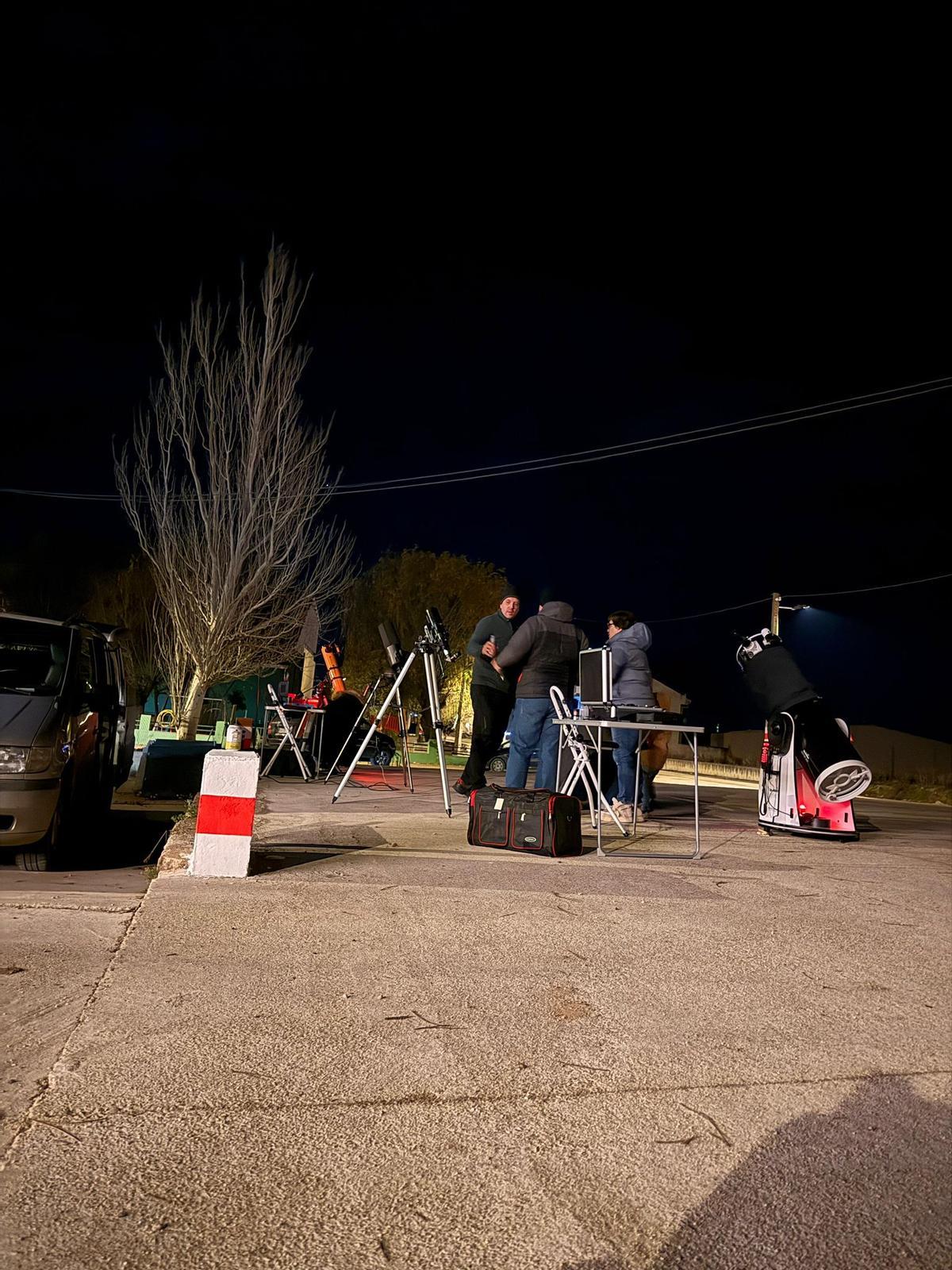 La observación astronómica en Arcos de la Polvorosa, en imágenes