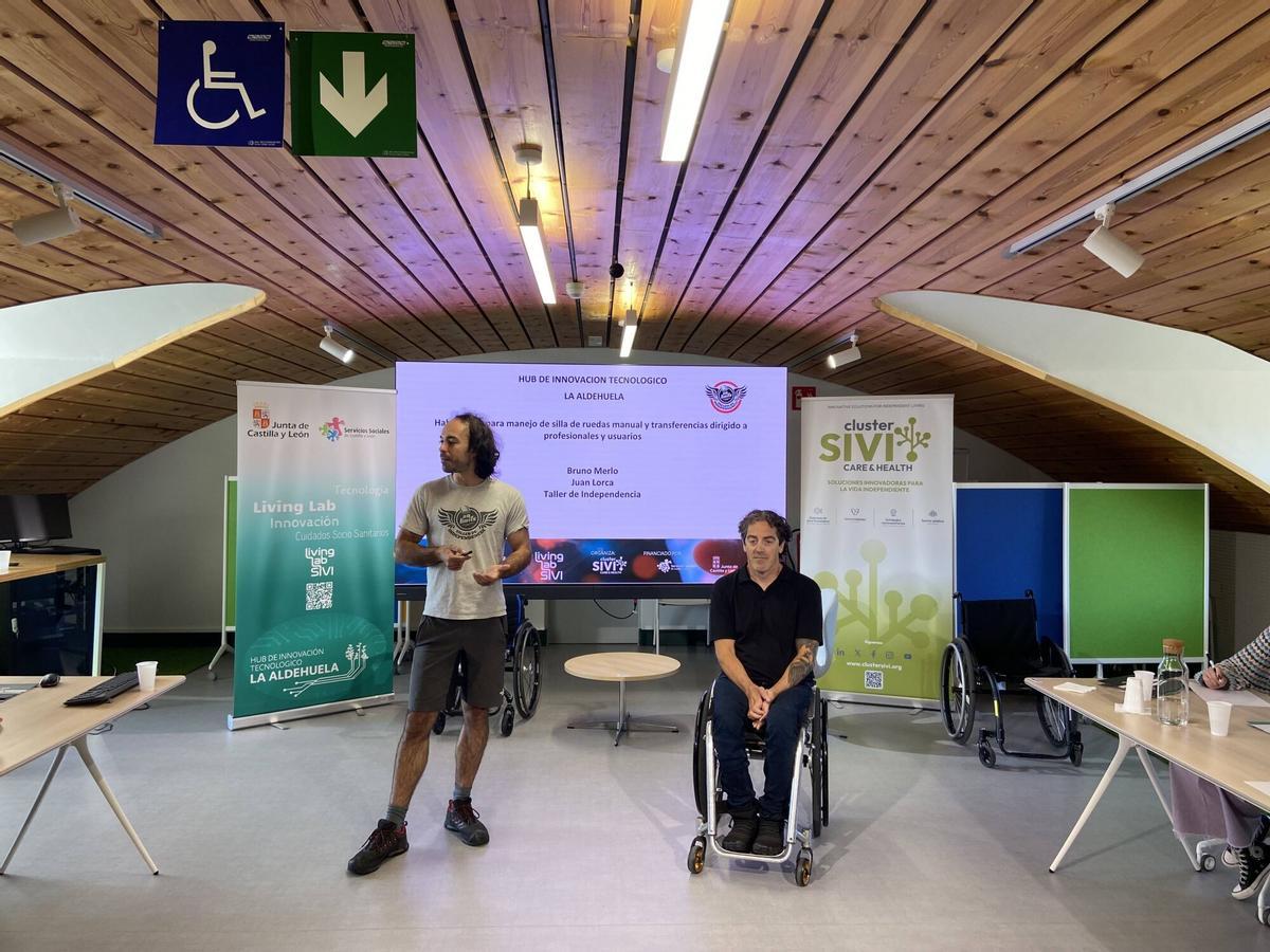 Taller «Más independencia para la dependencia» en el HUB de La Aldehuela (Zamora).