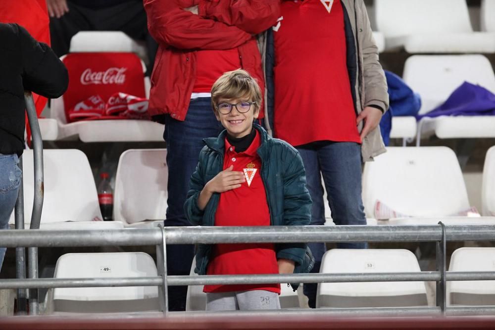 Ambiente en las gradas del Real Murcia - FC Cartagena