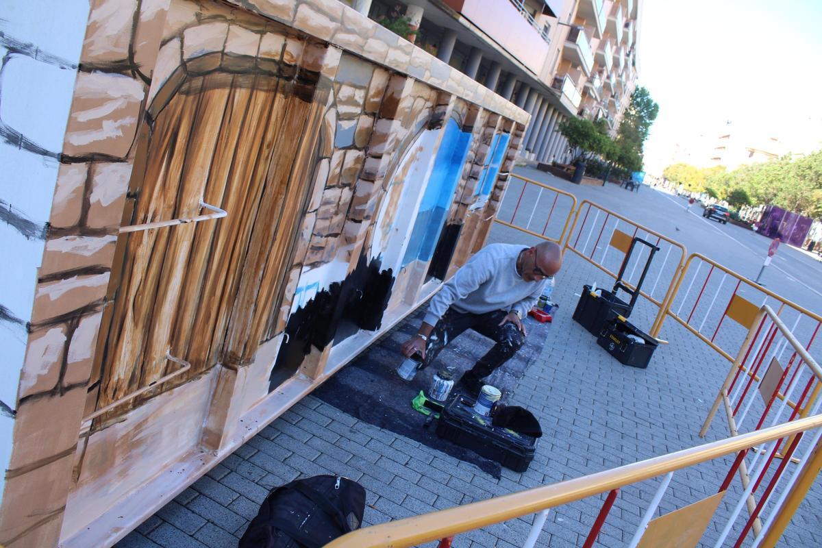 Los artistas también recrean motivos tradicionales de Dénia