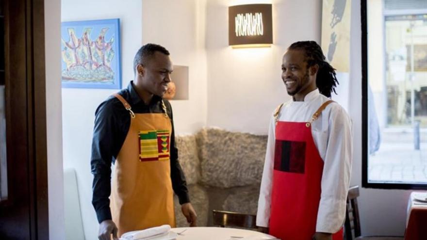 Restaurante o proyecto social: así integra ElMandela a jóvenes africanos en el mercado