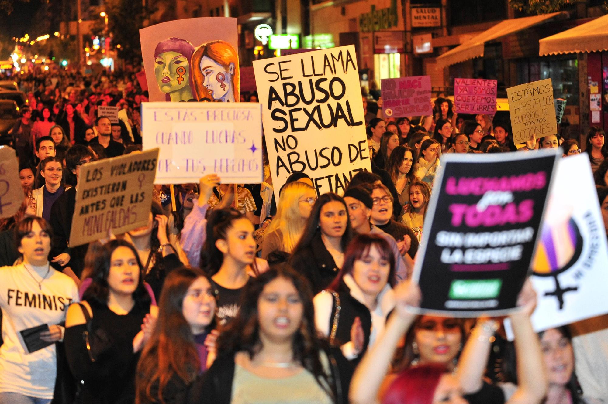 Así ha vivido Elche el 8M