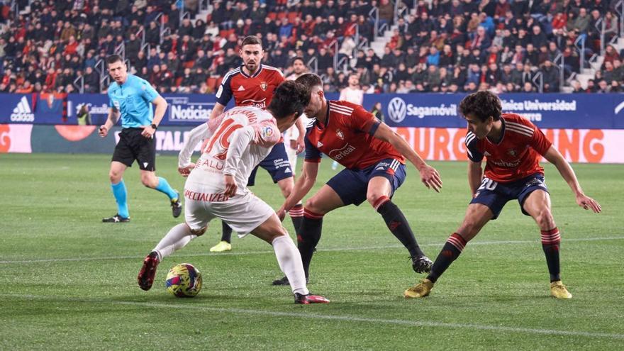 Osasuna suspende empleo y sueldo a director de Seguridad por retirar banderas durante el partido ante el Real Mallorca