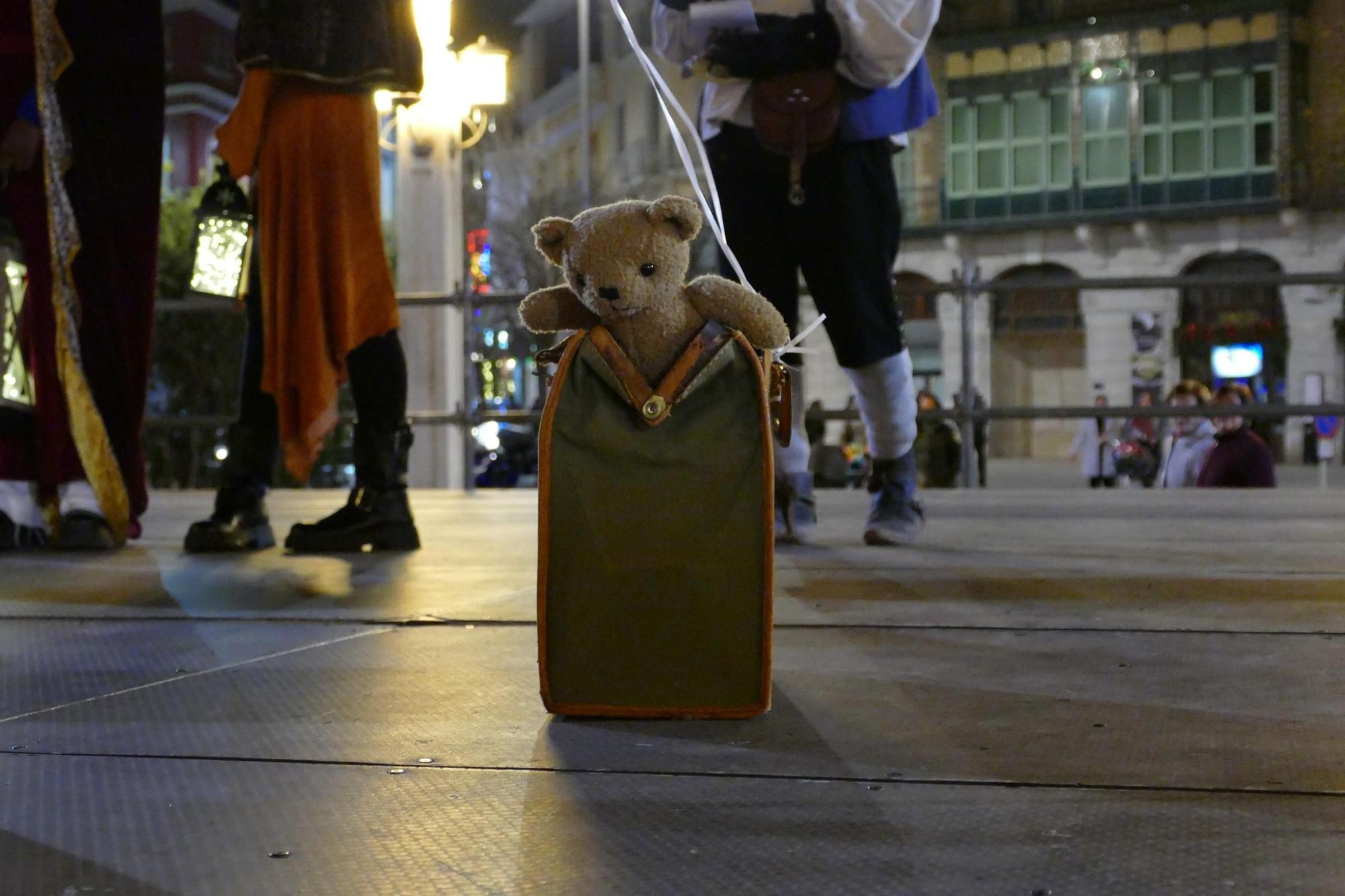 En Fumera, la Nadalina, el Tió i els capgrossos coincideixen al centre de Figueres