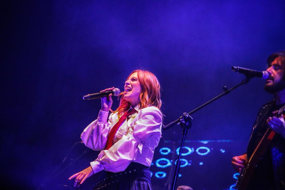 GALERÍA | Las imágenes más especiales del concierto de Leire Martínez en la Plaza Mayor de Zamora