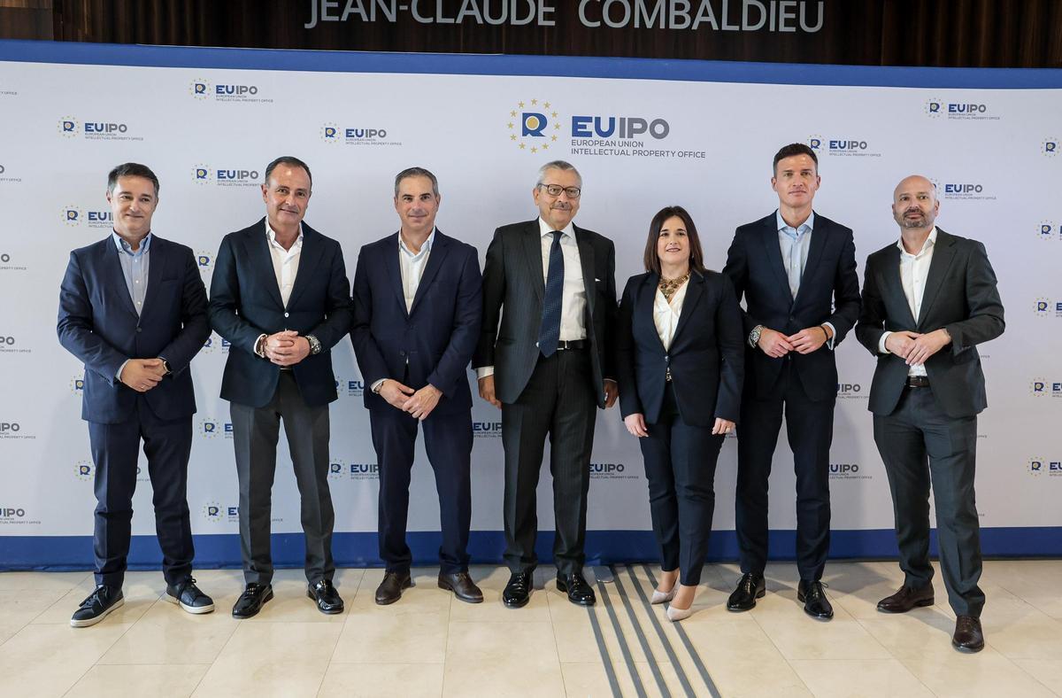 La EUIPO recibe el año en Alicante con su tradicional cóctel
