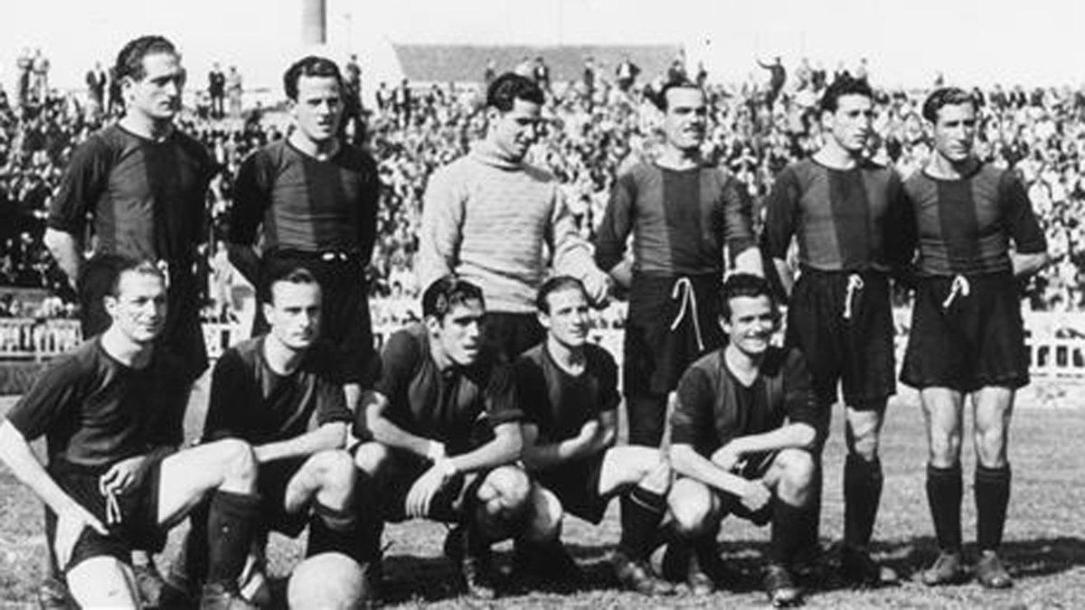 Benito debutó oficialmente como azulgrana el 19 de mayo de 1940 en Les Corts, ante el Atlético de Palma, en Copa. Es el segundo de pie por la derecha