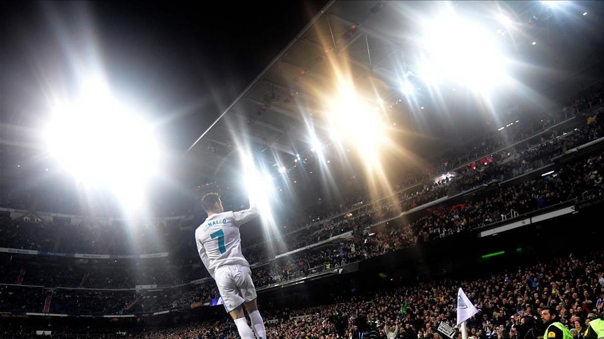 Ronaldo celebra uno de sus cuatro goles al Girona.