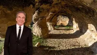 El refugio de José Luis Perales (81 años) es un pueblo medieval de la España vaciada: "Mi música está toda escrita allí"